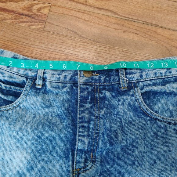 Vintage 80's Guess Acid Wash Demin Skirt - Picture 4 of 8